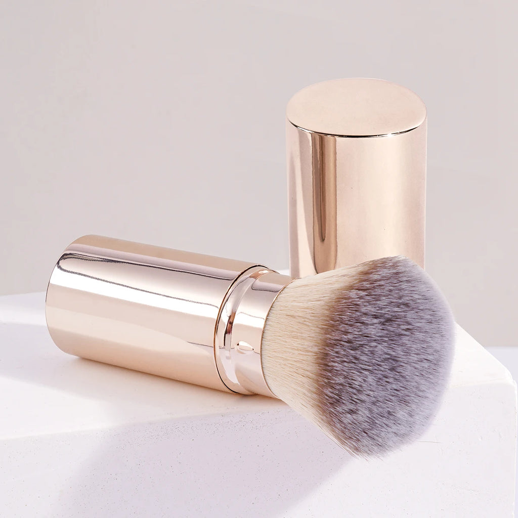 MAANGE Retractable Kabuki Brush – Foundation, Powder & Blush Retractable Kabuki Brush QXL Light Golden