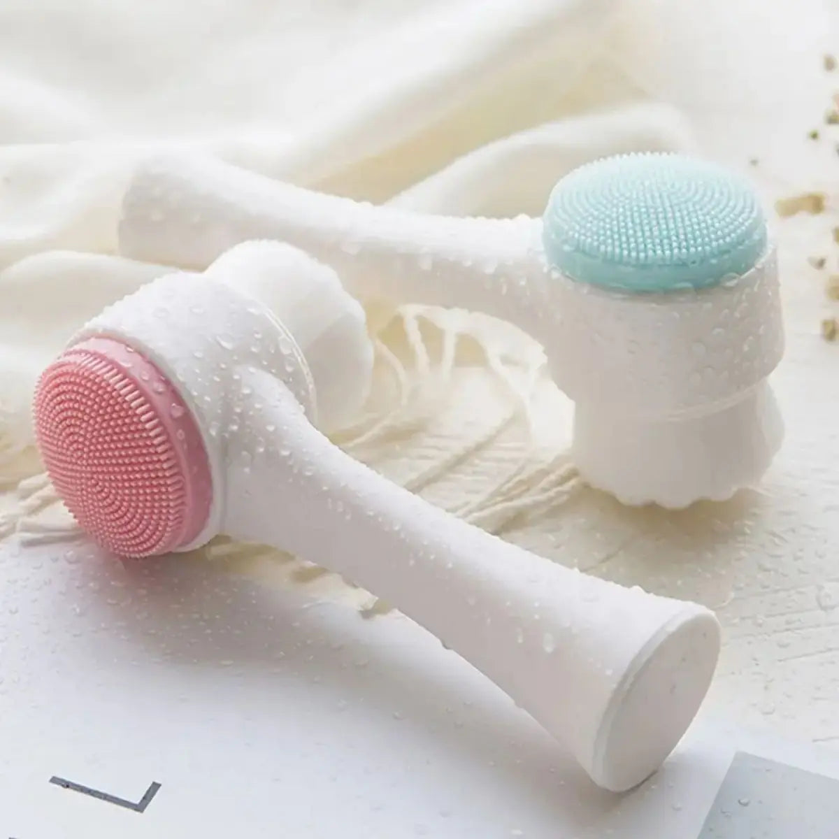Silicone 2-in-1 Facial Cleansing & Massage Brush Facial Cleansing Brush QXL Blue