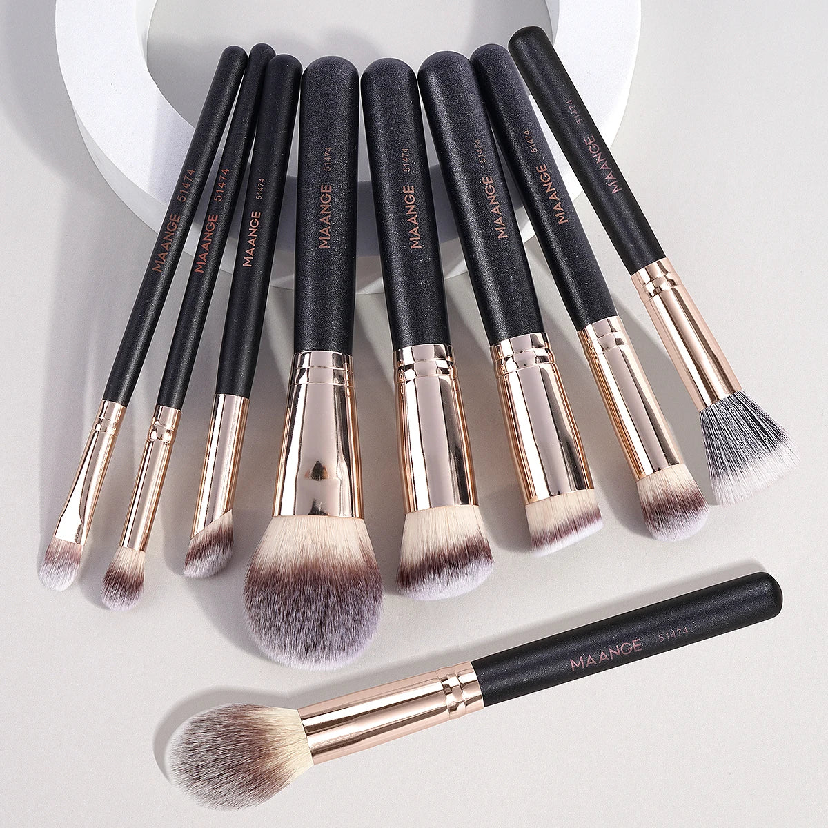 MAANGE 9-Pc Makeup Brush Set with Storage Box | Professional Makeup Brush Set QXL