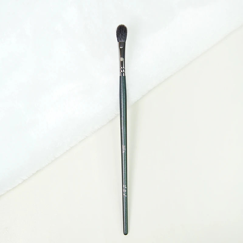 P Series Eye Blending Brush | Squirrel & Goat Hair #205A–207A Eye Blending Brush QXL 207A