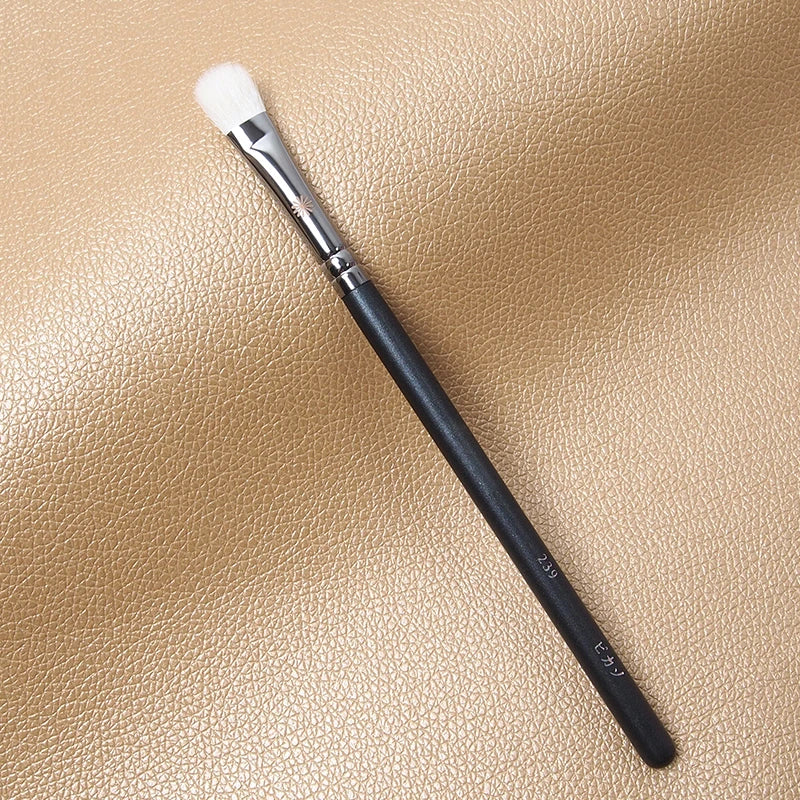 Natural Goat Hair #239 Eyeshadow Blending Brush | Pro Makeup Eyeshadow Makeup Brush QXL Default Title