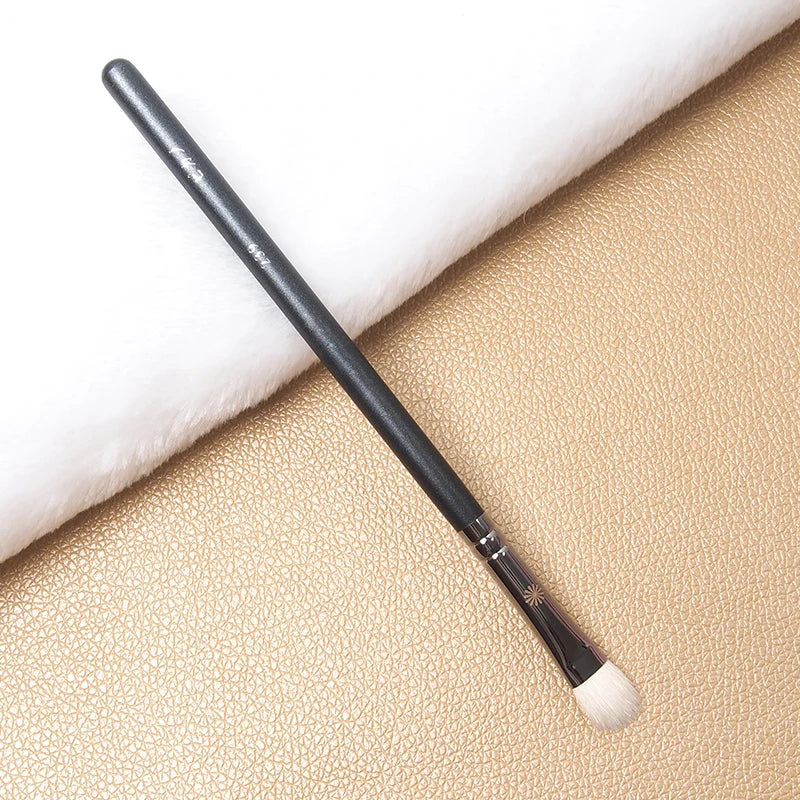 Natural Goat Hair #239 Eyeshadow Blending Brush | Pro Makeup Eyeshadow Makeup Brush QXL