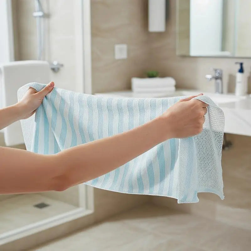 Ultra-Long Exfoliating Back Scrubber Towel with Silver Ions Exfoliating Bath Scrubber QXL