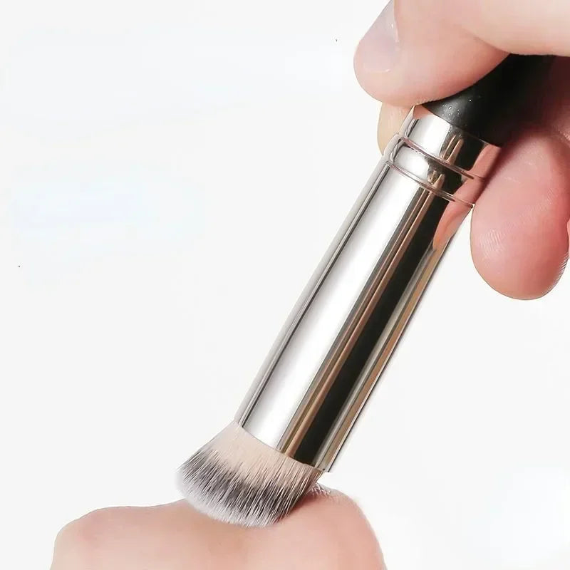 Foundation & Concealer Makeup Brush | Blending & Contour Makeup Blending Brush QXL