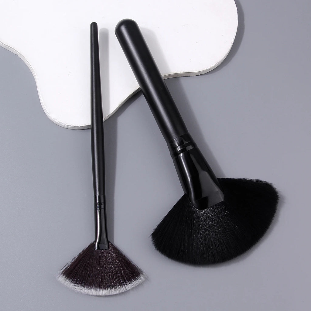 KOSSHOW 2-Pc Fan Makeup Brush Set – Highlight & Powder Fan Makeup Brush Set QXL