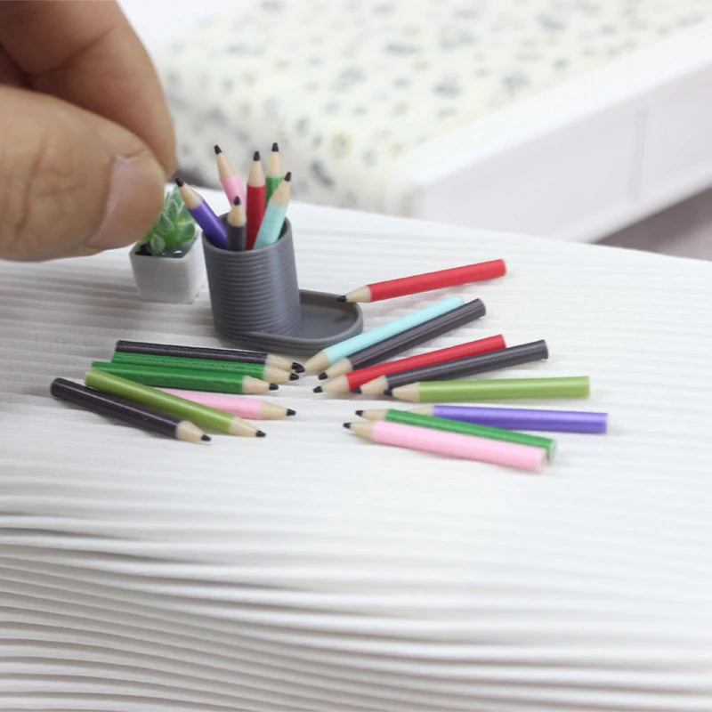 1:12 Dollhouse Miniature Pen Holder & 6 Colored Pencils Set Dollhouse Miniature Set QXL
