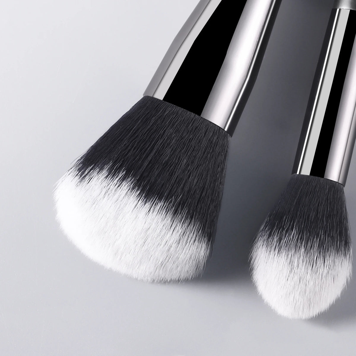 Ronshadow 11-Pc Makeup Brush Set | Soft Dual-Color Nylon Hair Makeup Brush Set QXL