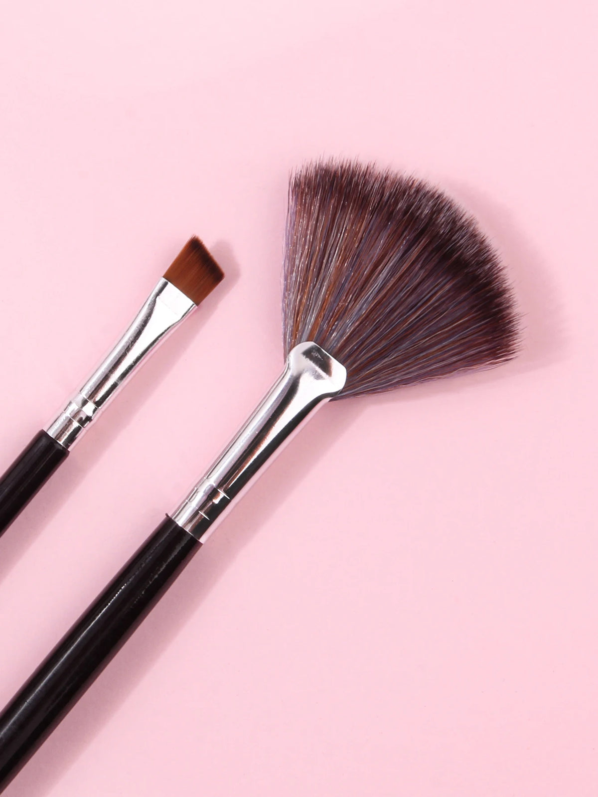 KOSSHOW 2-Pc Fan Highlight & Dual-End Eyebrow Brush Set Makeup Brush Set QXL
