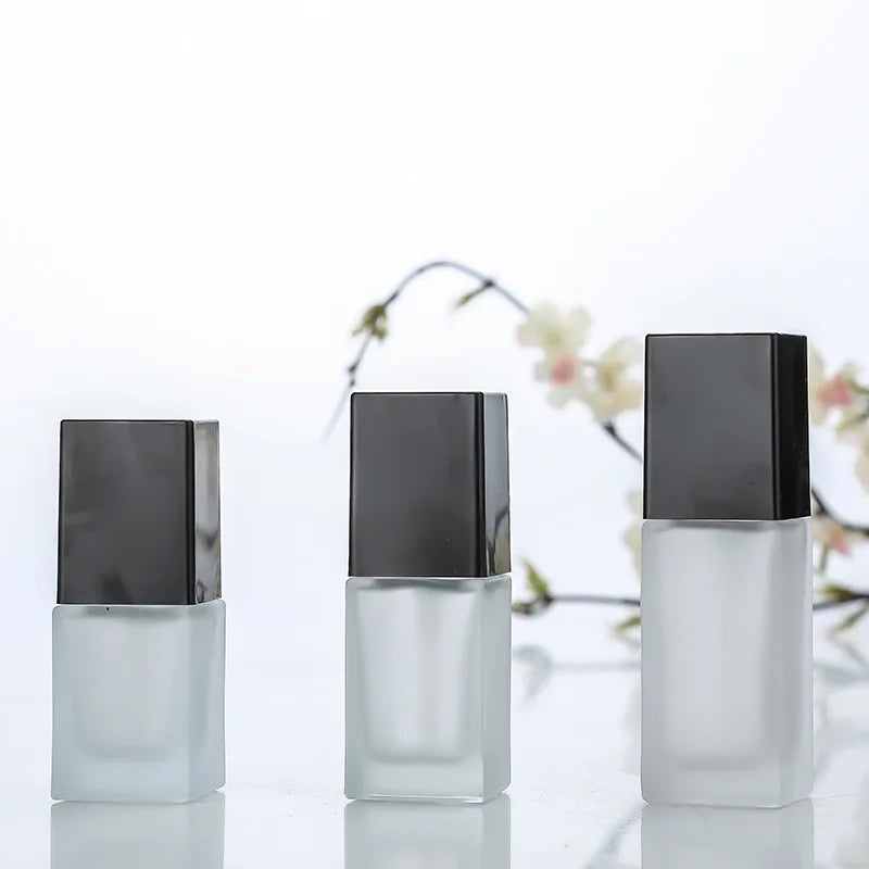 Glass Pump Bottle | Refillable Foundation Container 15–30ml Refillable Pump Bottle QXL