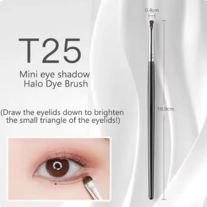 4-Piece Eye Smudge Brush Set | Eyeshadow & Eyeliner Blending Eye Makeup Brush Set QXL