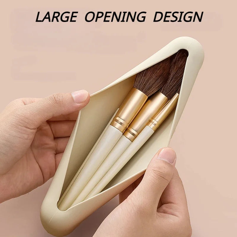 Silicone Travel Makeup Brush Holder & Waterproof Cosmetic Bag Makeup Brush Holder QXL