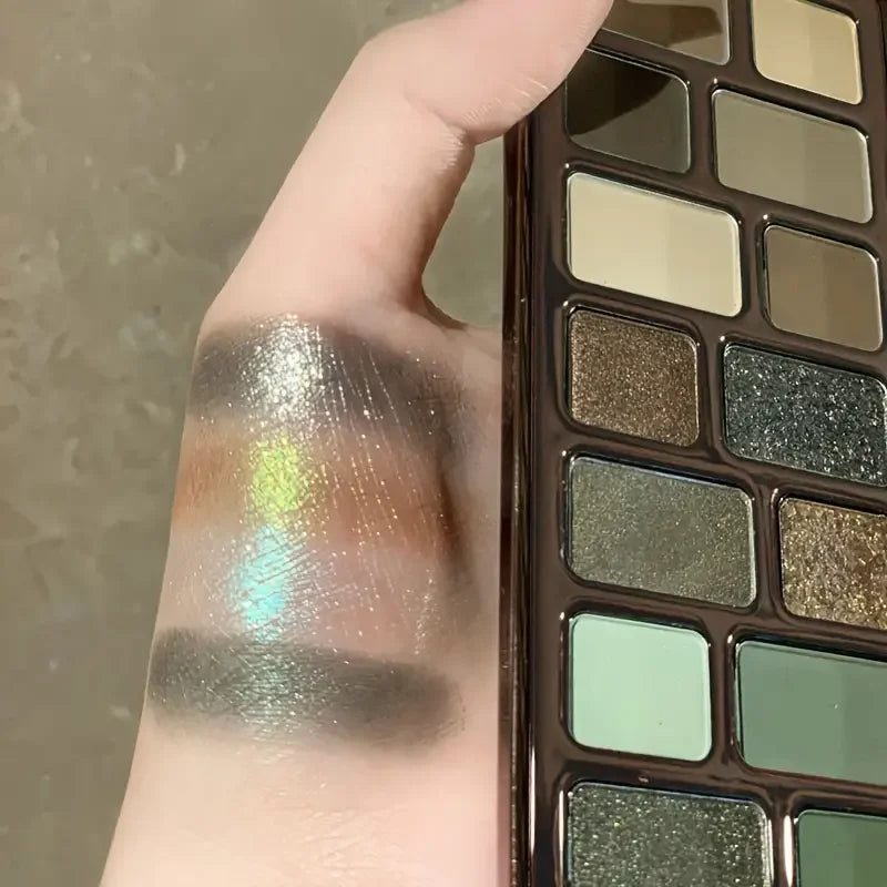 VERONNI 16-Color Eyeshadow Palette – Matte Shimmer Glitter Eyeshadow Palette QXL