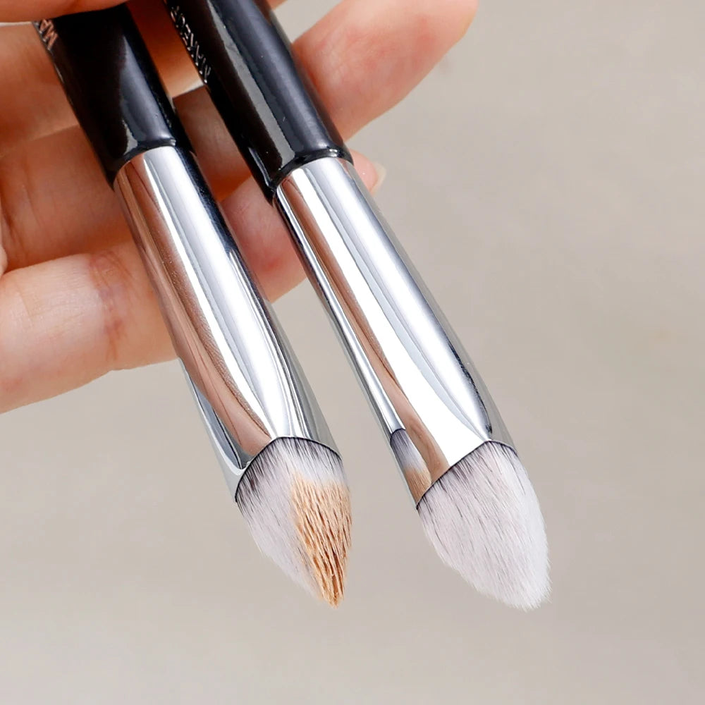 Triangle Cone Concealer Brush | Soft Fiber Face Detail Brush Concealer Makeup Brush QXL