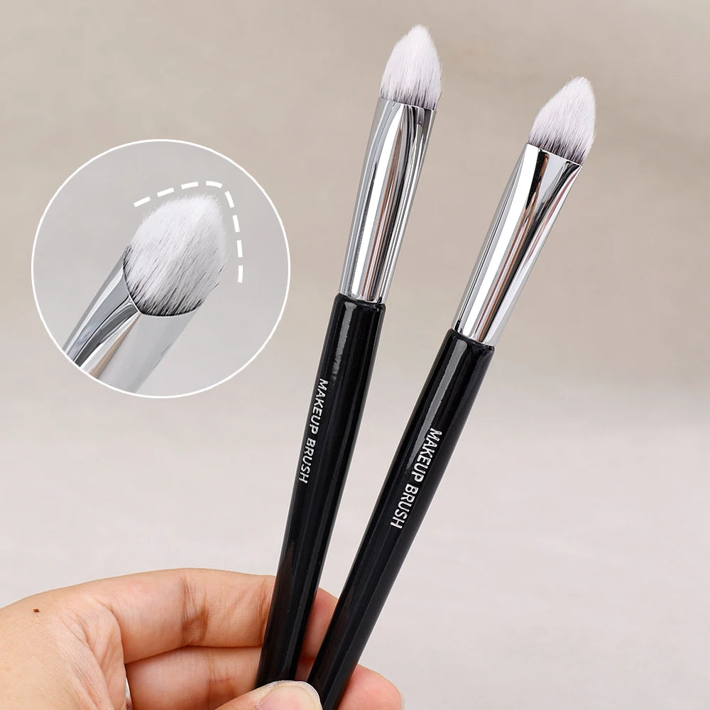 Triangle Cone Concealer Brush | Soft Fiber Face Detail Brush Concealer Makeup Brush QXL