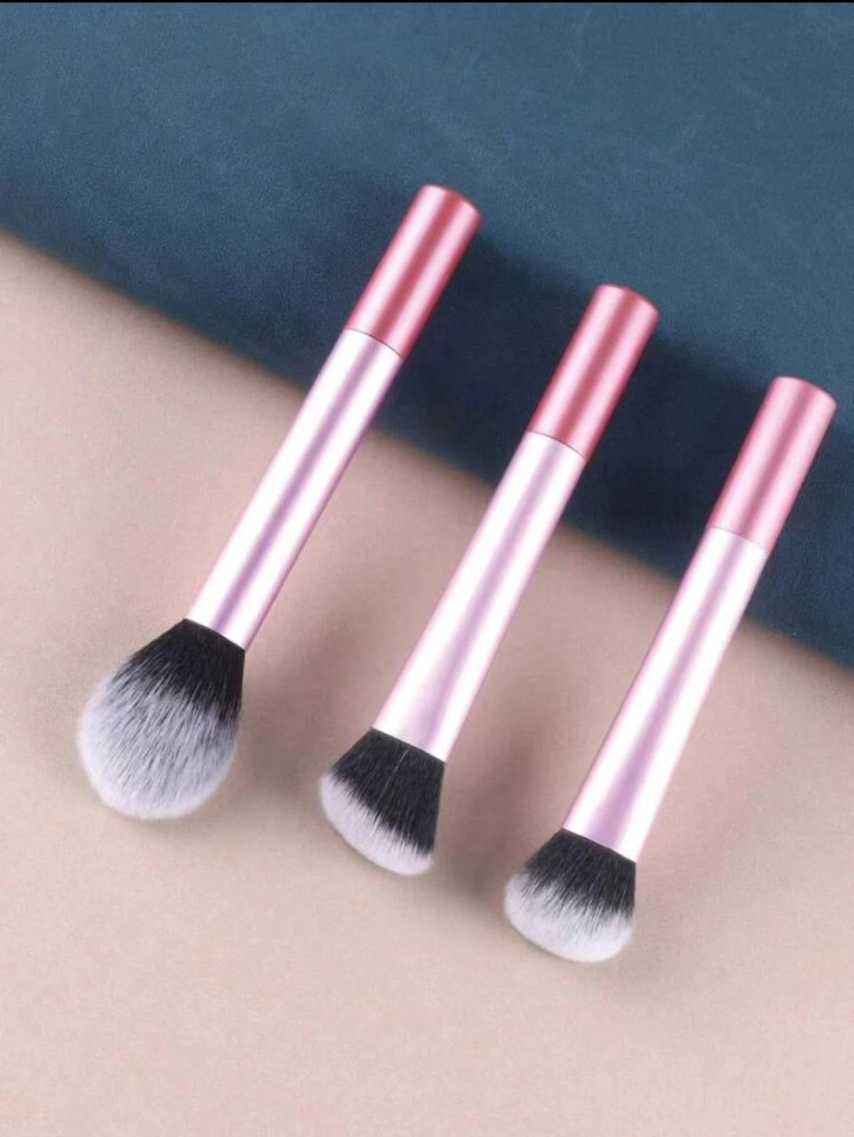 3-Piece Loose Powder, Contour & Foundation Brush Set Makeup Brush Set QXL