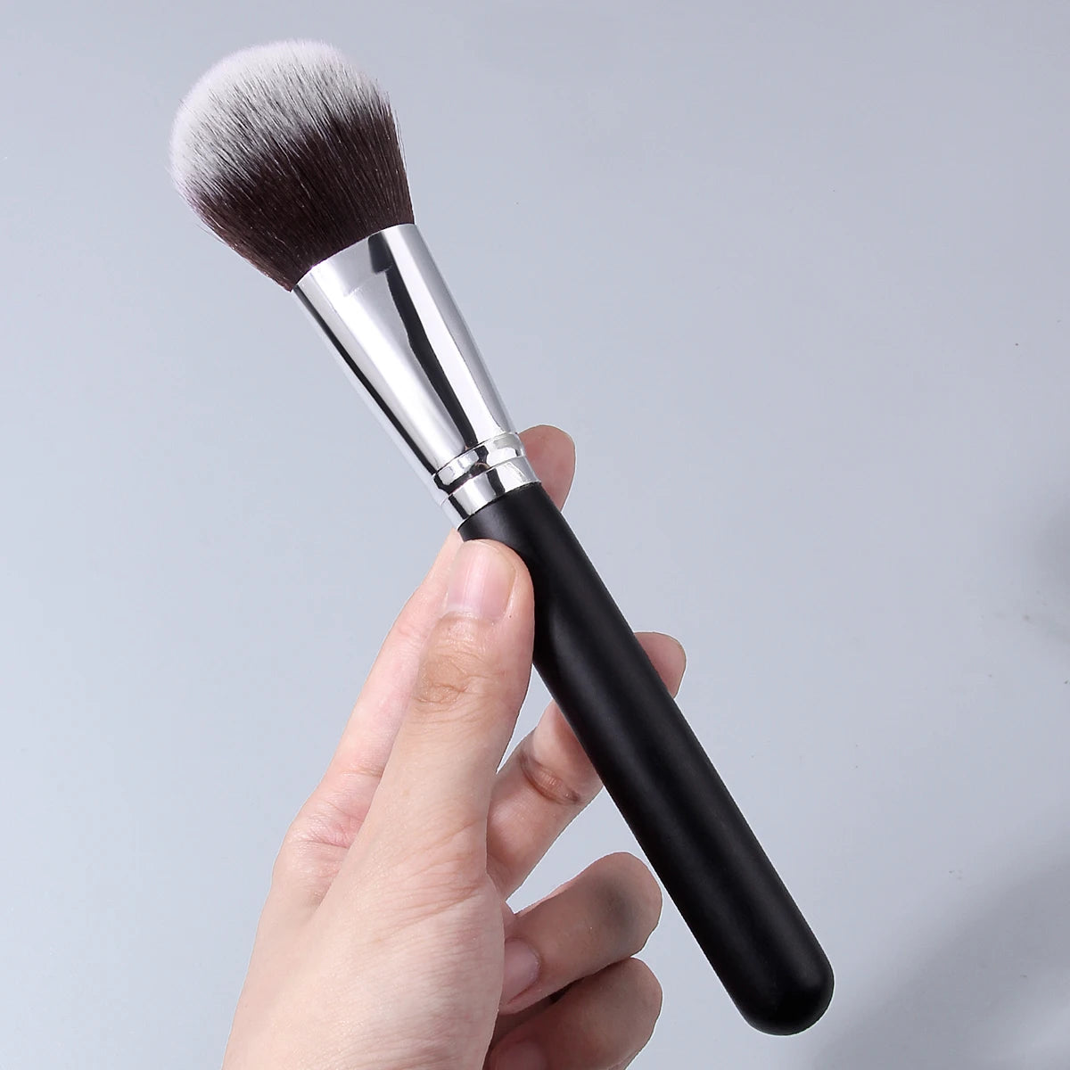 KOSSHOW Large Blush Brush – Wood Handle & Nylon Bristles Blush Brush QXL