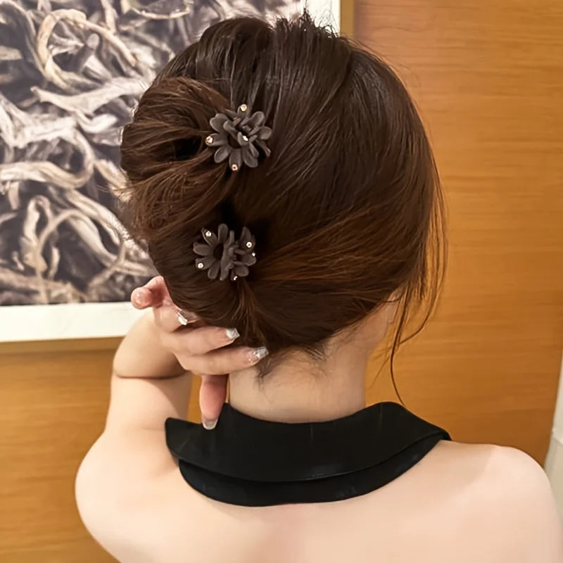 Matte Flower Hair Grab Clips – Elegant Barrettes 2-Pack Hair Clips QXL