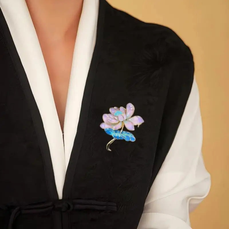 Enamel Lotus Flower Brooch Pin for Women | Floral Fashion Enamel Brooch Pin QXL