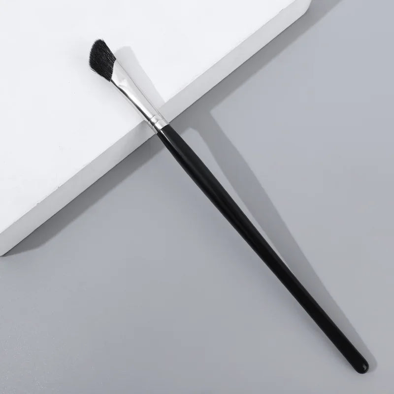Angled Nose Contour & Eyebrow Brush | Soft Synthetic Makeup Makeup Contour Brush QXL