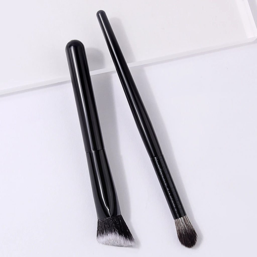 KOSSHOW Triangle Concealer & Eyeshadow Brush Set – 2 Piece Makeup Brush Set QXL