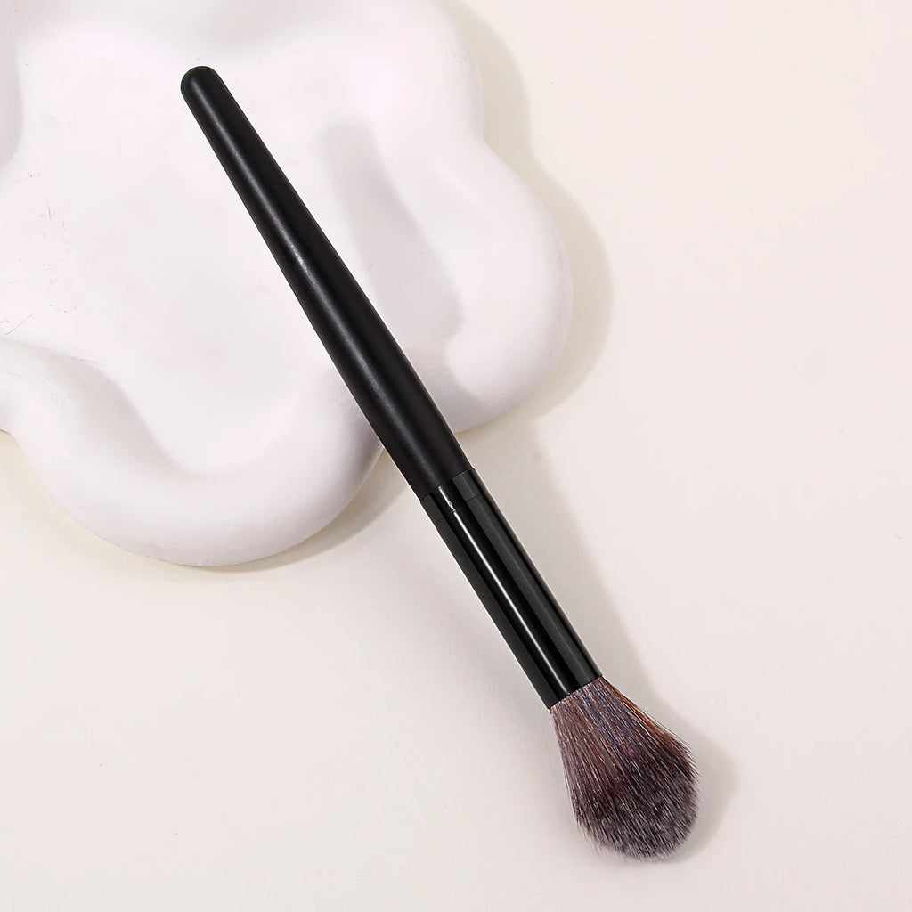 KOSSHOW Flame Makeup Brush – Blush & Blending Tool Makeup Brush QXL