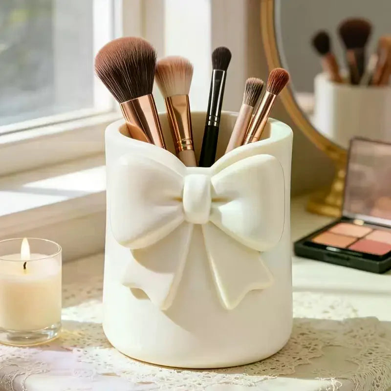 3D Bow Desk Organizer – Makeup Brush & Pen Holder Desktop Organizer QXL