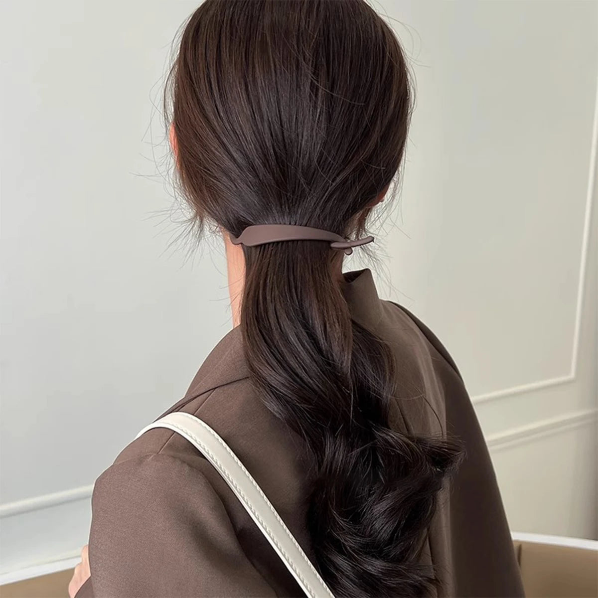 Banana Clip Vertical Ponytail Hair Clip for Women | Elegant Banana Hair Clip QXL