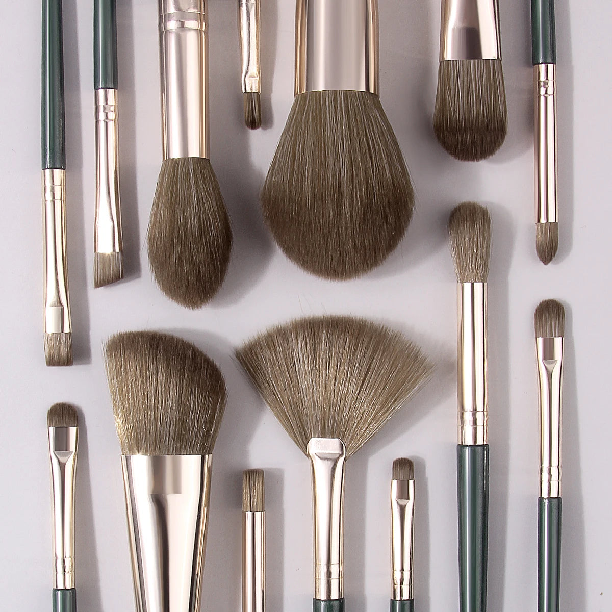 19-Pc Makeup Brush Set with Sponge & Puff | Dark Green Kit Makeup Brush Set QXL