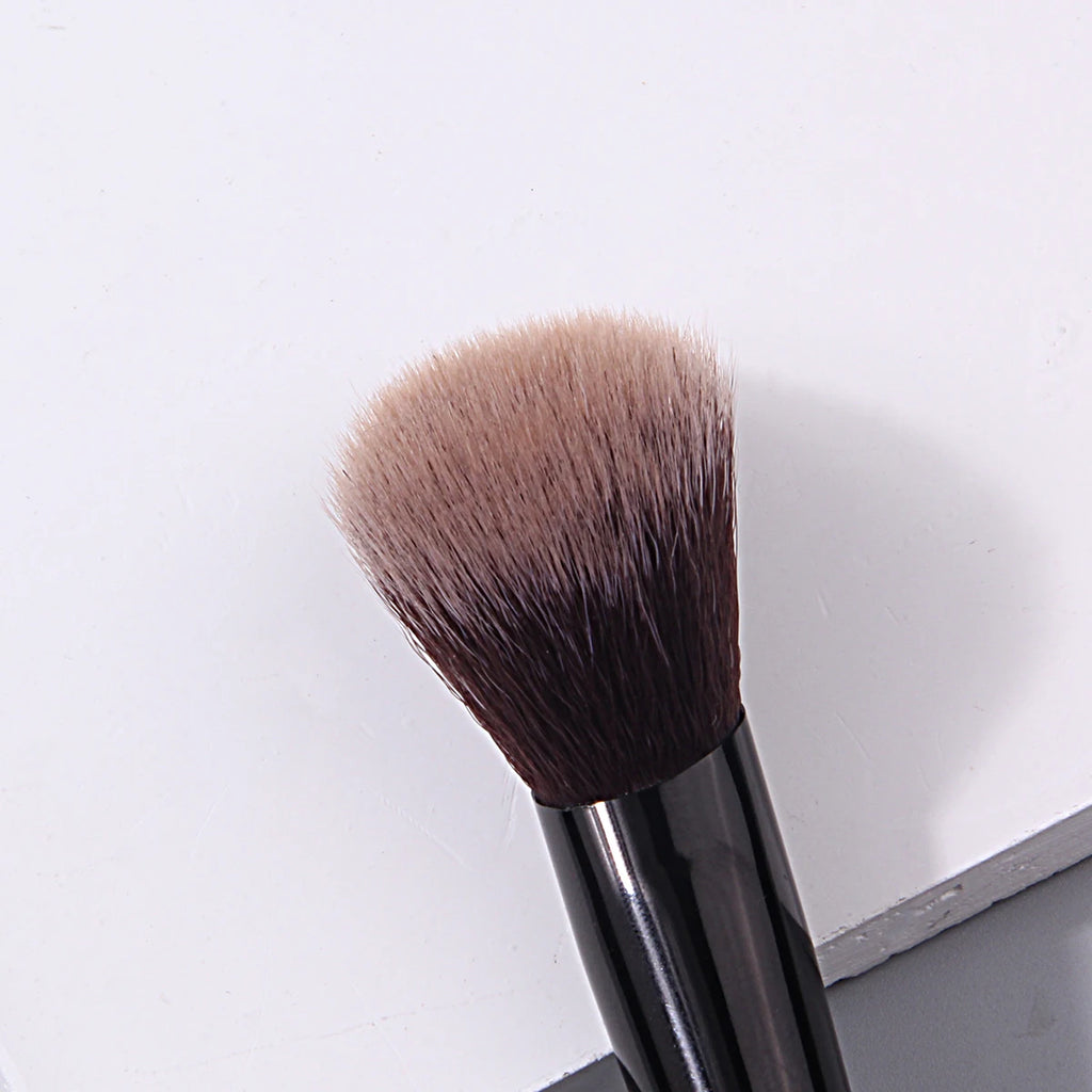 Angled Makeup Brush – Blush, Contour, Highlight & Powder Makeup Brush QXL
