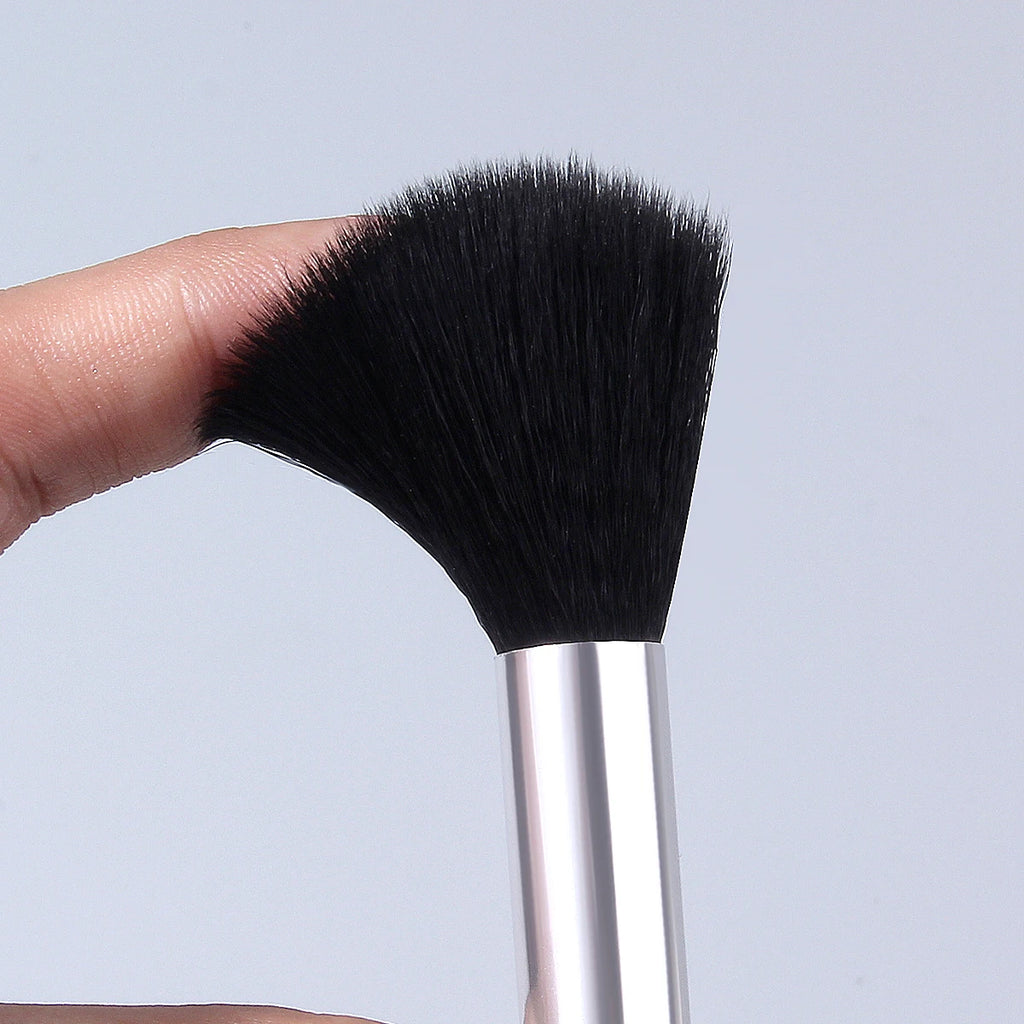 KOSSHOW Flame Contour Brush – Highlighter, Blush & Bronzer Contour Makeup Brush QXL