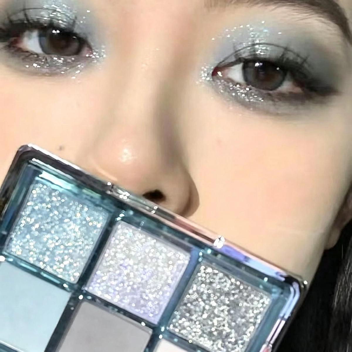 JUJU Dream Ice Blue Shimmer Glitter Eyeshadow Palette 8+ Colors Eyeshadow Palette QXL