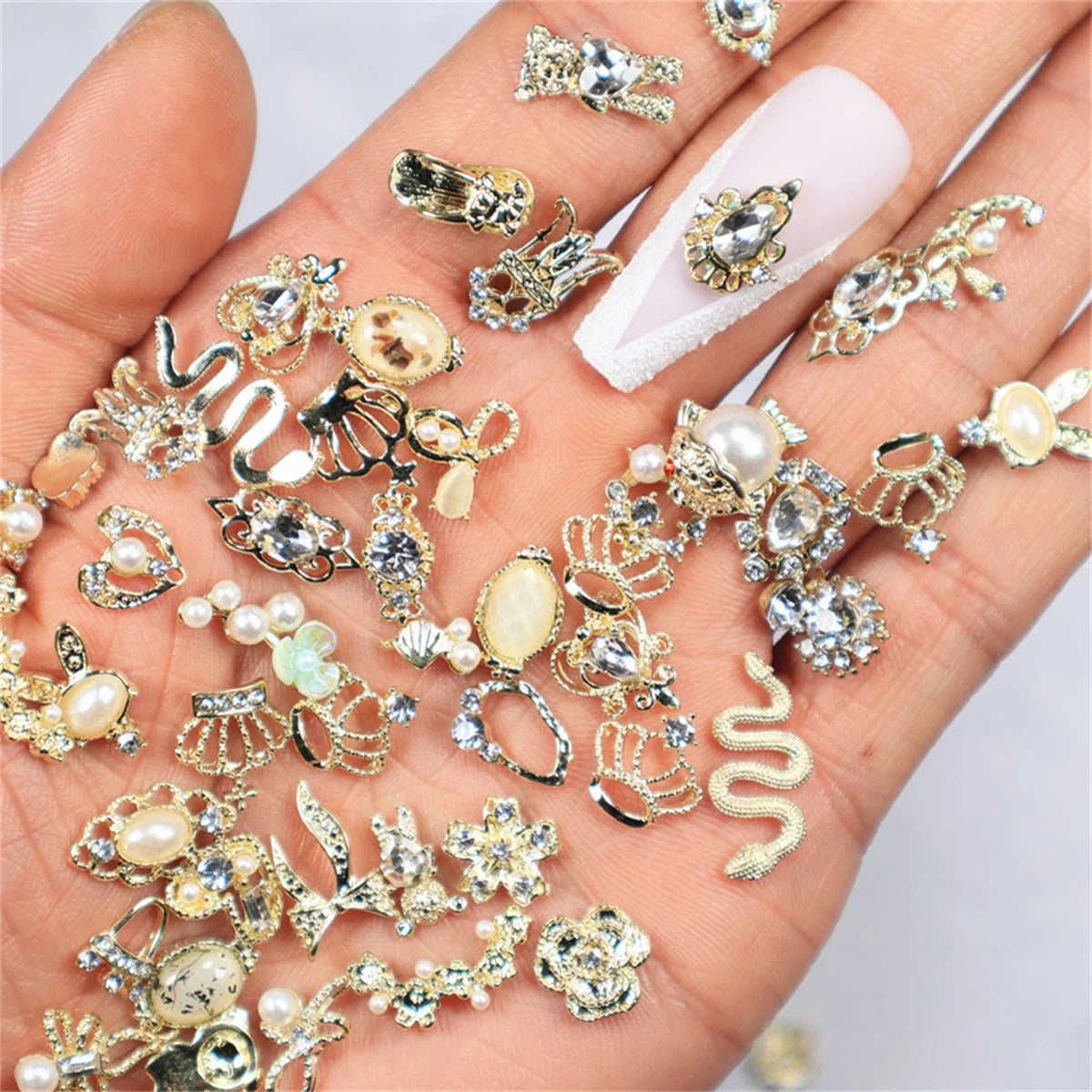10-Pack 3D Zircon Nail Charms | Mixed Gold Silver Alloy DIY Nail Art Charms QXL