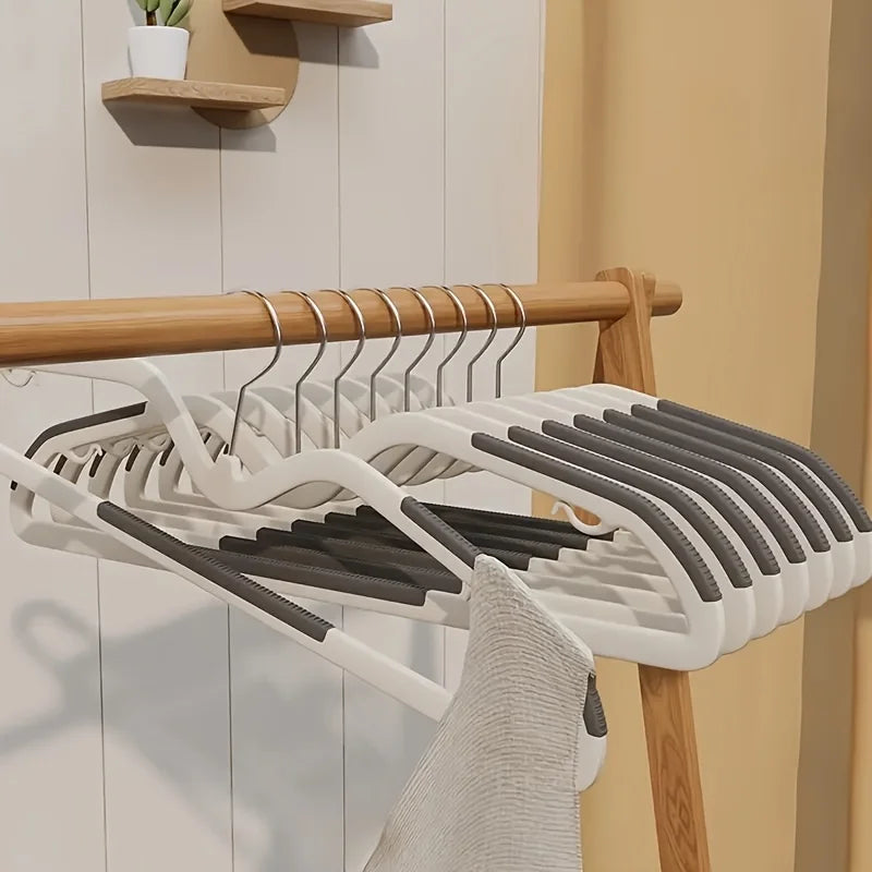 Non-Slip Plastic Hangers | Traceless Design for Clothes & Bras Clothing Hangers QXL