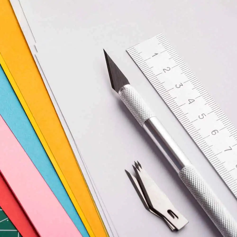 Craft Knife Set – 10 Steel Blades & 15cm Ruler | DIY Cutting Craft Knife Set QXL