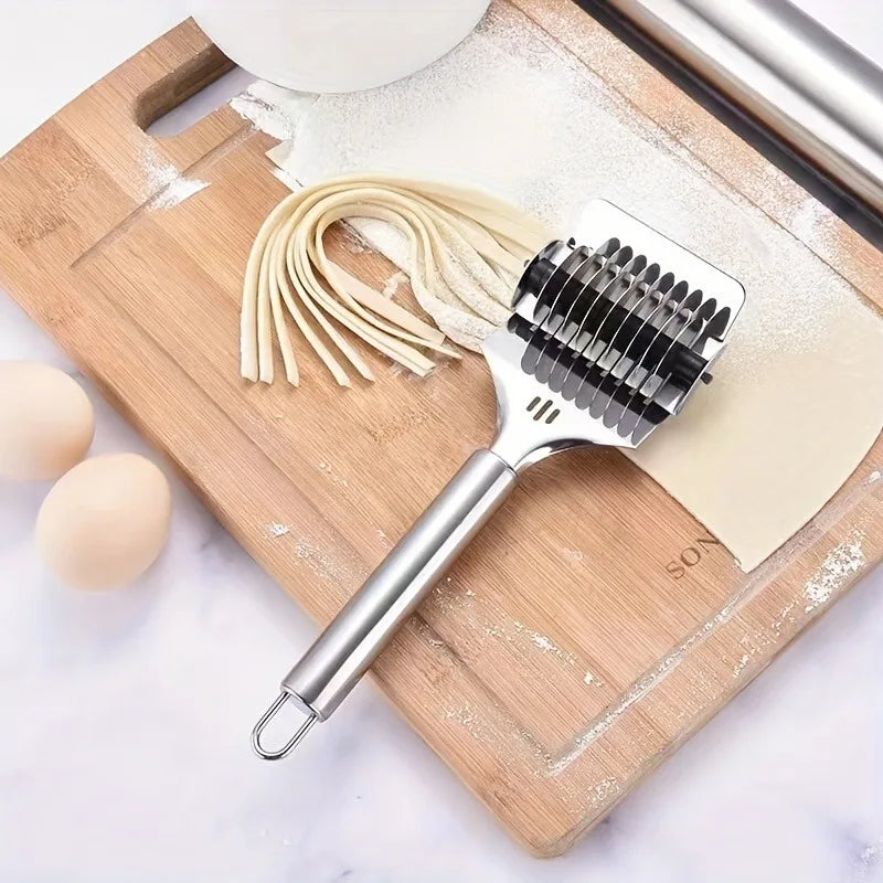 Stainless Steel Hand-Held Noodle Cutter & Press Tool Noodle Cutter Tool QXL