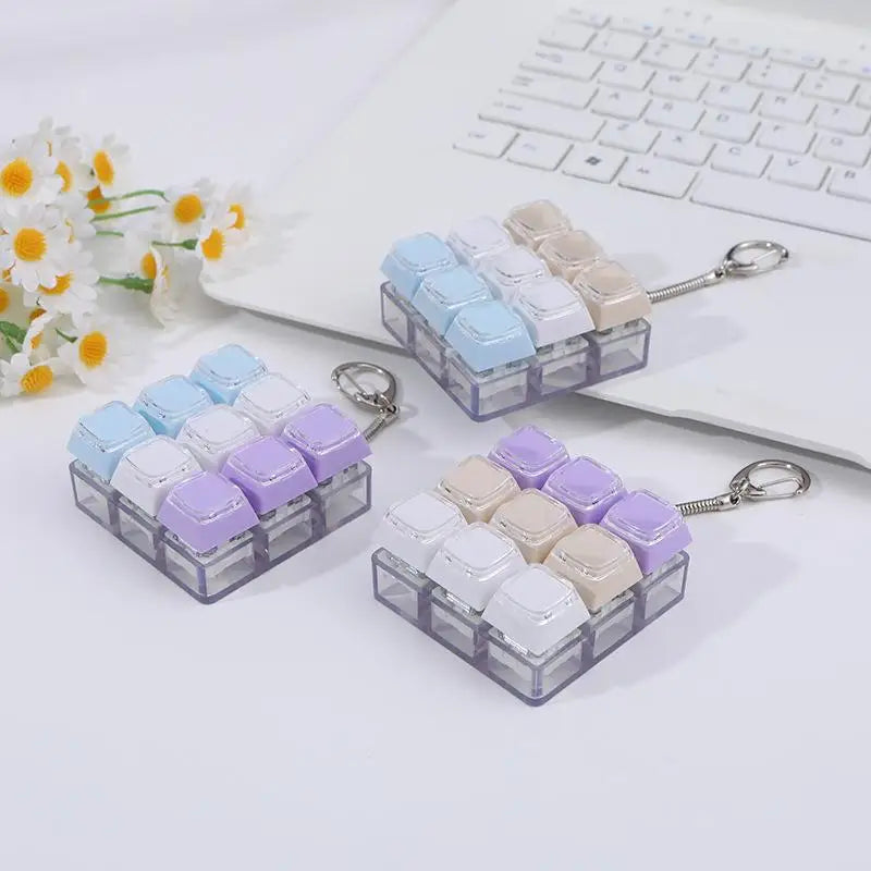 9-Key Mechanical Keyboard Keychain Fidget Toy Bag Charm Novelty Keychain Toy QXL