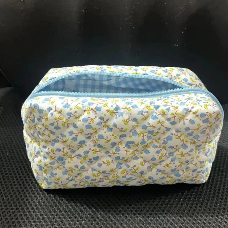 Floral Quilted Makeup Bag | Large Cosmetics Organizer Quilted Makeup Bag QXL