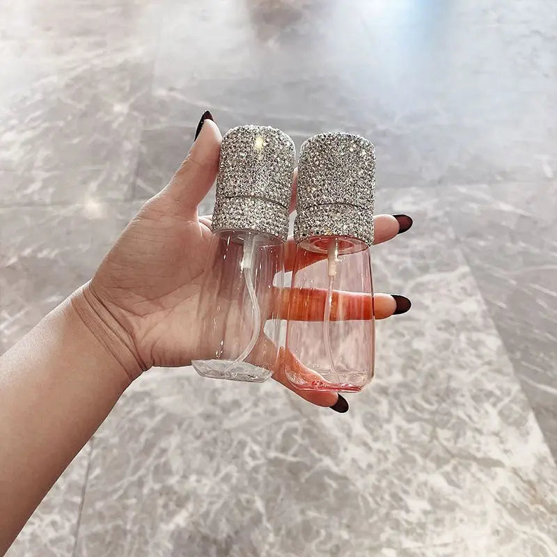 Diamond-Encrusted Ultra Fine Mist Refillable Spray Bottle Refillable Spray Bottle QXL White and pink