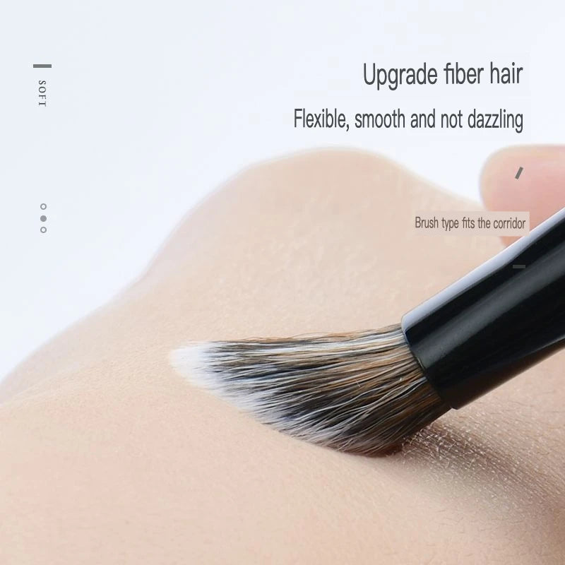 Mini Slope Eyeshadow & Concealer Brush | Blush Detail Tool Makeup Detail Brush QXL