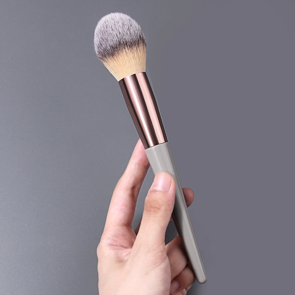 KOSSHOW Large Blush Brush – Tri-Color Gradient Bronzer Highlighter Blush Makeup Brush QXL