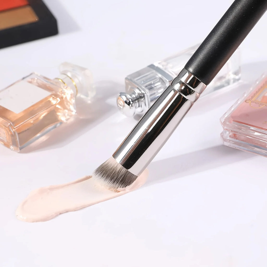 Dense Kabuki Foundation & Concealer Brush – 1 or 2 Pack Kabuki Makeup Brush QXL