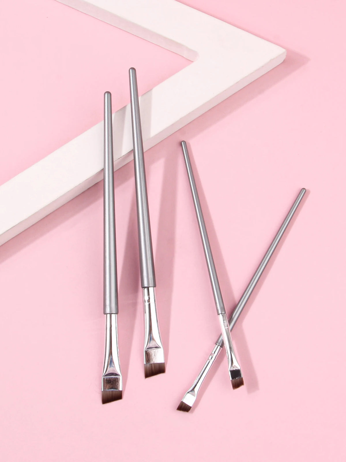 4-Piece Eyeliner, Eyebrow & Concealer Brush Set | Ultra-Fine Makeup Brush Set QXL