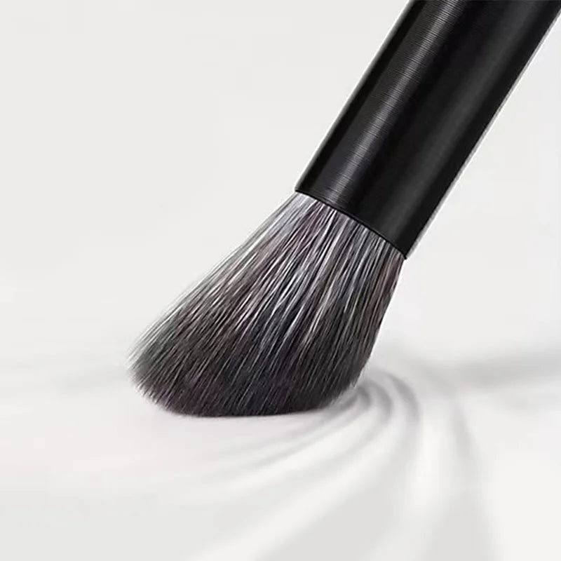 Finger Belly Concealer & Highlight Brush | Face Detail Tool Makeup Detail Brush QXL