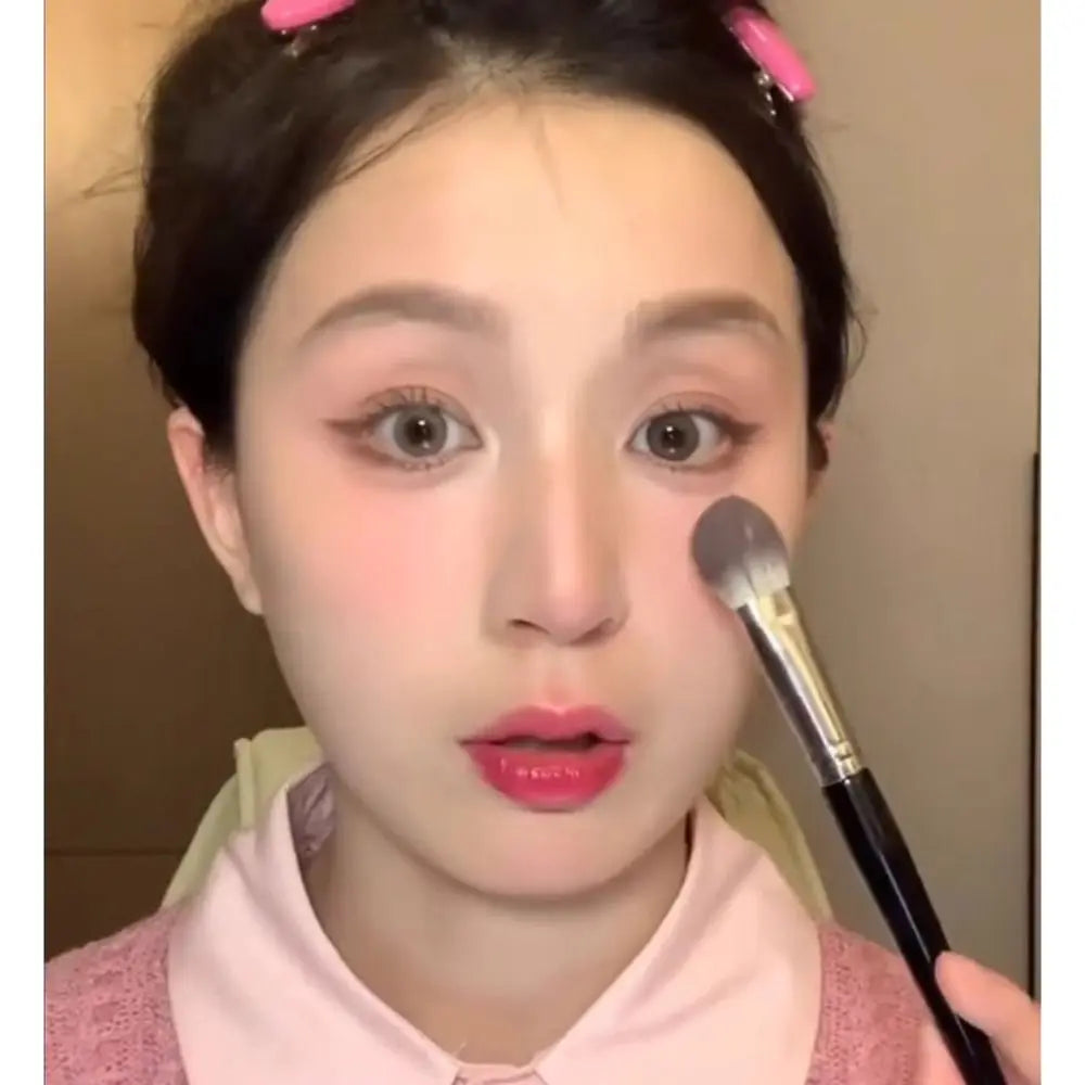 Peach Heart Blush Brush – Soft Flat Tongue Shaped 17cm Blush Makeup Brush QXL