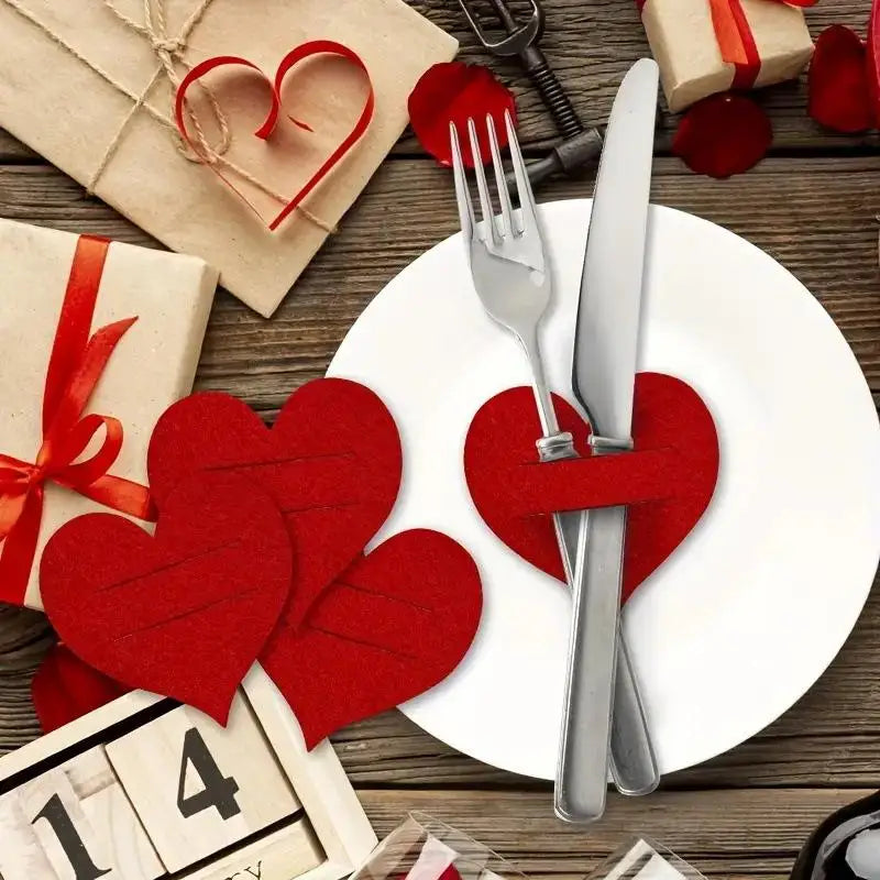10-Pack Heart-Shaped Felt Cutlery Sleeves | Party Table Decor Cutlery Sleeve Set QXL