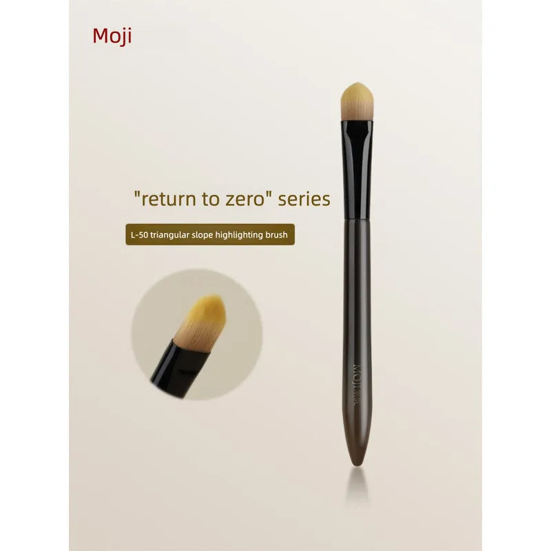 Triangular Highlighter & Concealer Brush | Wool Fiber L50 Highlighter Makeup Brush QXL