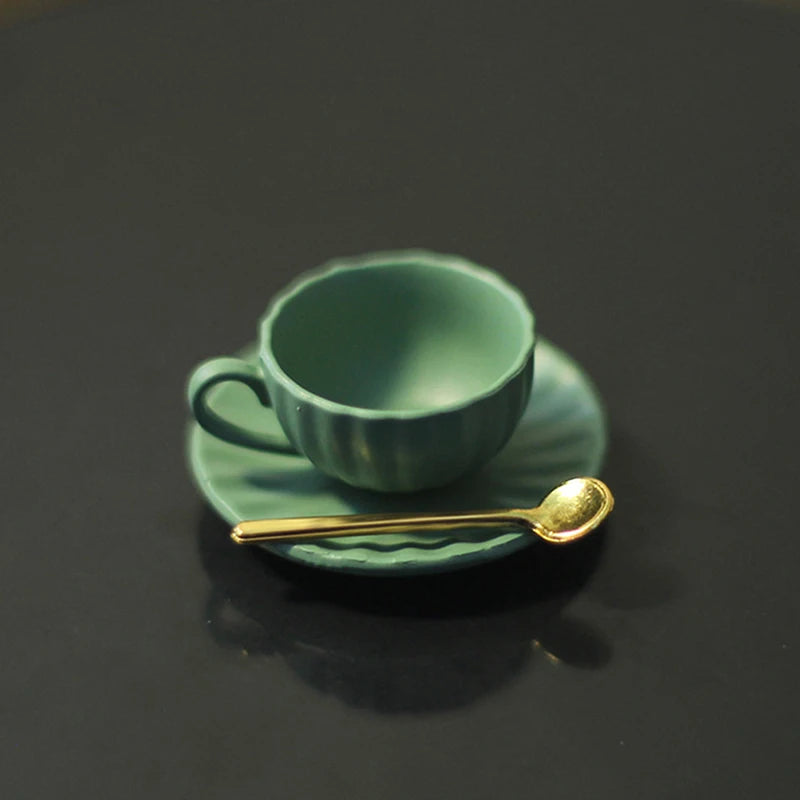1:12 Dollhouse Mini Coffee Cup Saucer & Spoon Set – 3 Pcs Dollhouse Miniature QXL Green