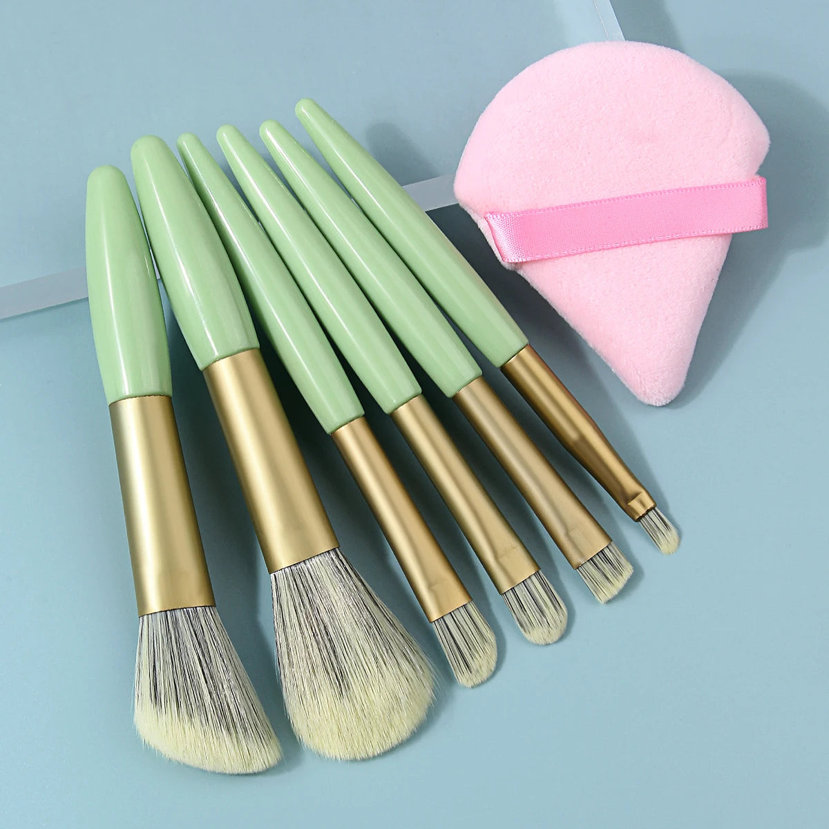 KOSSHOW 7-Pc Makeup Brush Set | Green Handle & Powder Puff Makeup Brush Set QXL