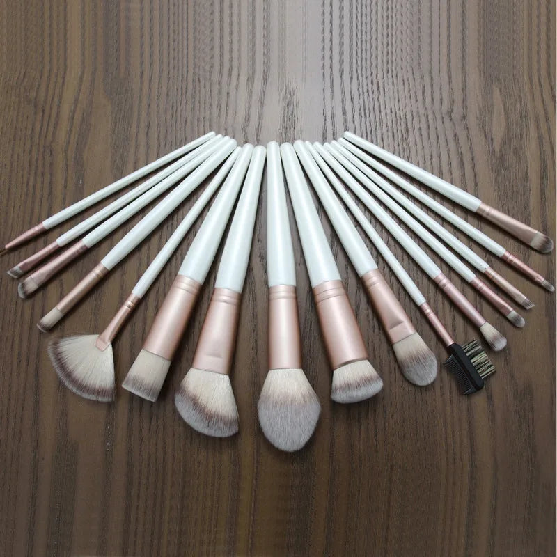 16-Piece Makeup Brush Set | Wood Handles & PU Travel Bag Makeup Brush Set QXL
