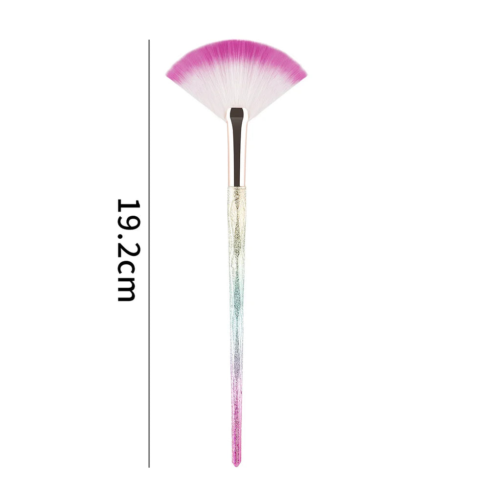 Soft Fan Makeup Brush – Highlighter, Blush & Bronzer Fan Makeup Brush QXL